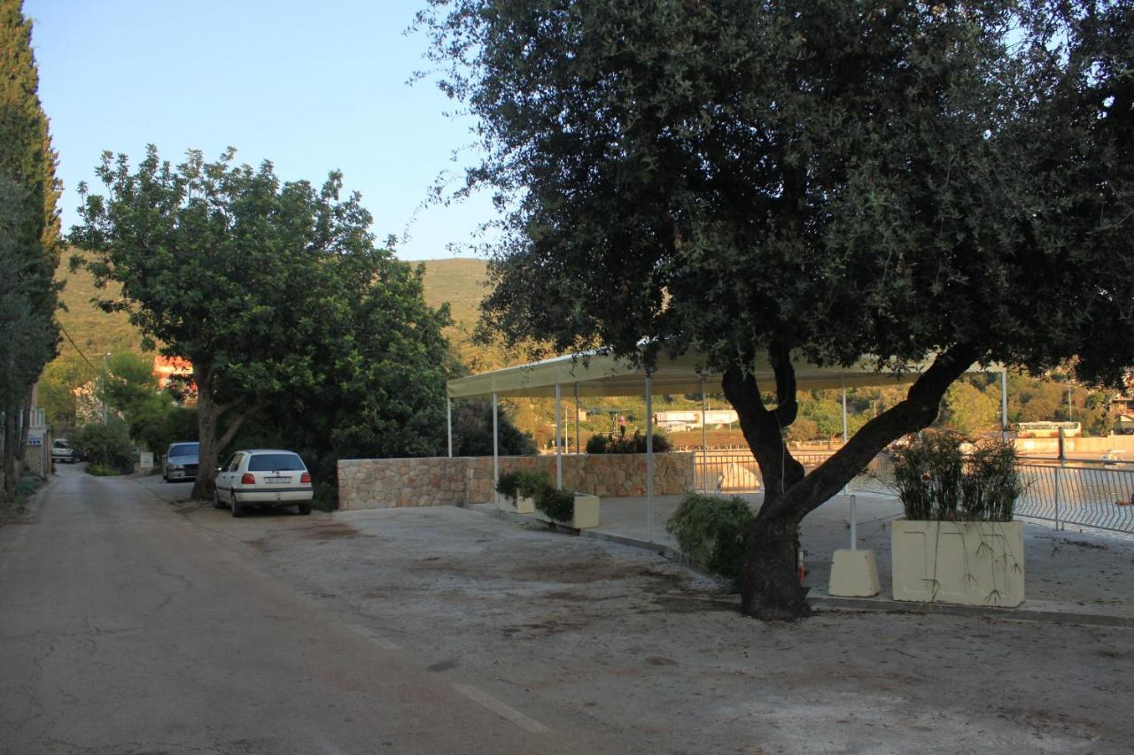 Apartments By The Sea Molunat, Dubrovnik - 8550 Exterior foto
